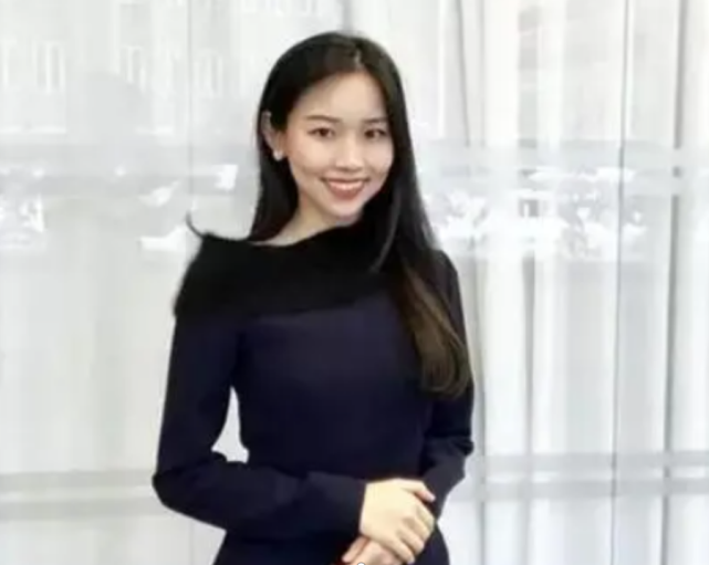 90后富三代美女:23岁继承千亿资产,和苏宁太子订婚,人生赢家