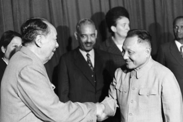 1955年，中央敲定的元帅人选原本是11人，到底是谁没有获得授衔？_腾讯新闻