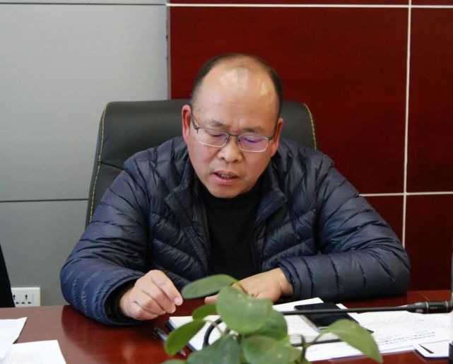 党组成员,副检察长张洪兵,党组成员,副检察长鄢显浩,政治部负责人马