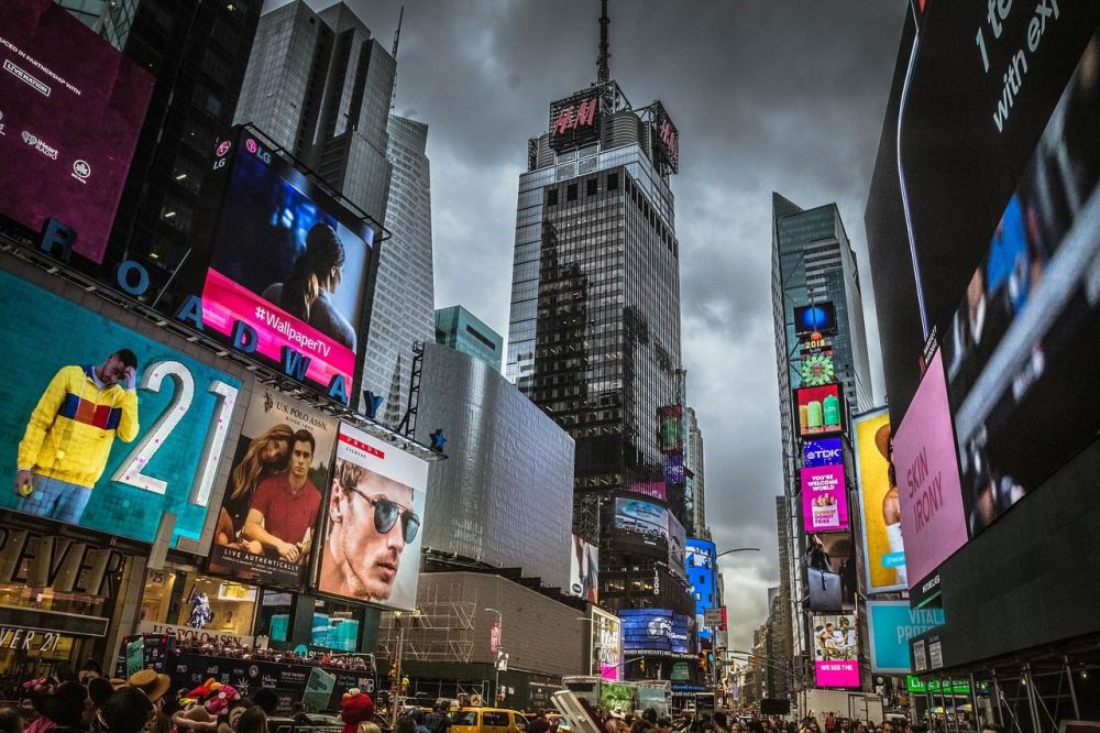 海外媒体传播纽约时代广场大屏广告的好处是什么