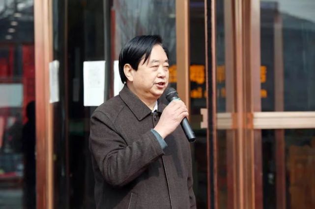 原咸阳市委常委,统战部长何振琪先生代表旬邑乡党致辞.