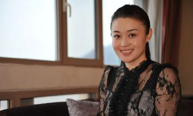 关婷娜21岁被赵本山看中遭郭德纲调侃有心胸如今39岁仍未婚