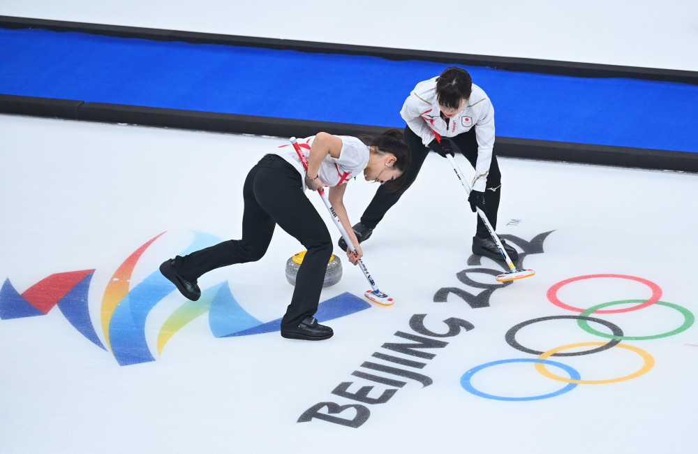 北京冬奥会冰壶女子循环赛日本队胜俄罗斯奥委会队