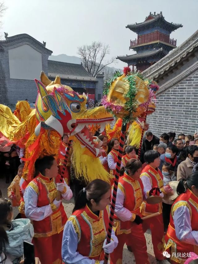 今天棣花耍社火现场人山人海,好多年没有这么热闹了