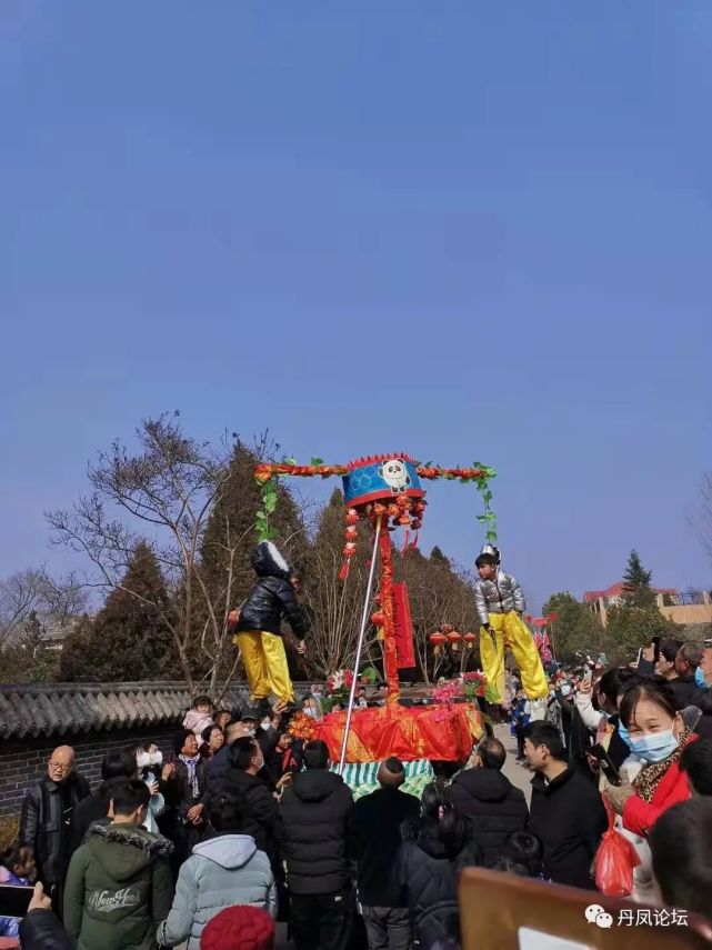 今天棣花耍社火现场人山人海,好多年没有这么热闹了