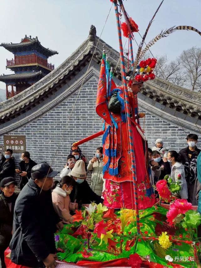 今天棣花耍社火现场人山人海,好多年没有这么热闹了