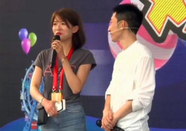斗鱼寅子被曝翻身经历?女友和作品在春晚扶了一把,成就主机一哥
