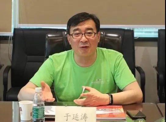 官方履历显示,于延涛此前在城阳区任职多年,曾任城阳区流亭街道党工委