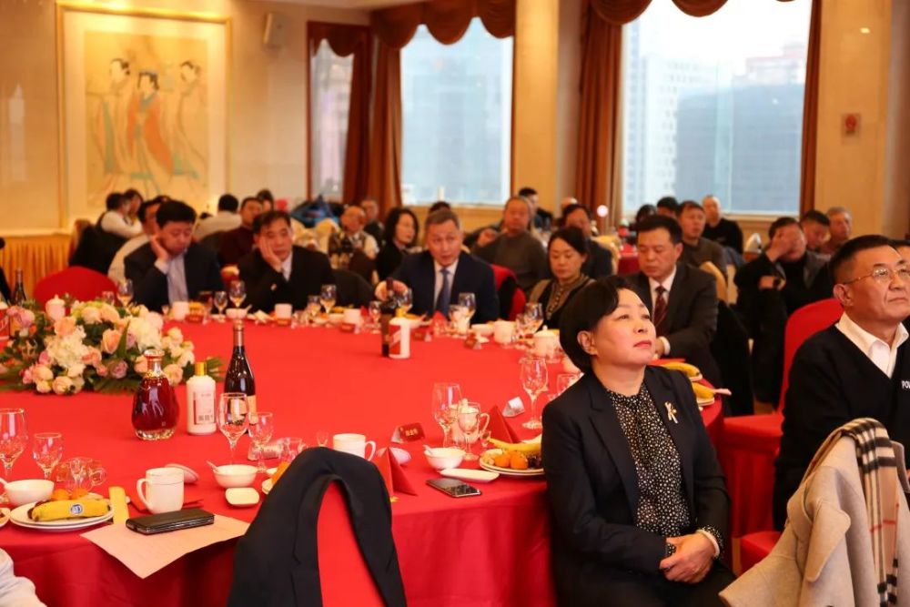 出席茶话会的领导,专家和嘉宾:陈金秀,胡法存,田继涛,李钦传,夏术阶