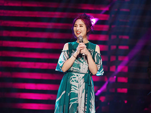 杨千嬅综艺霸屏大轰炸 唱聊玩嗨不停!