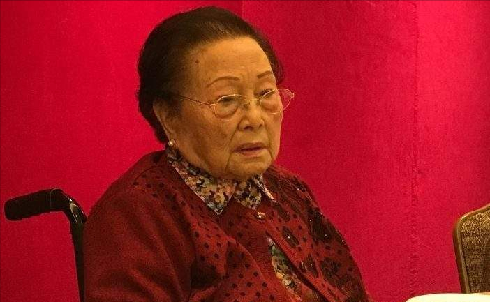香港百岁女富豪一栋大楼价值200亿儿子们却不让她安心度晚年