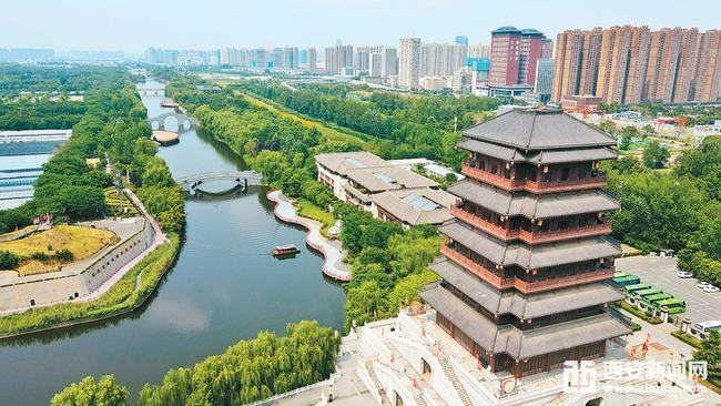 西安汉城湖水利风景区水清岸绿风景如画