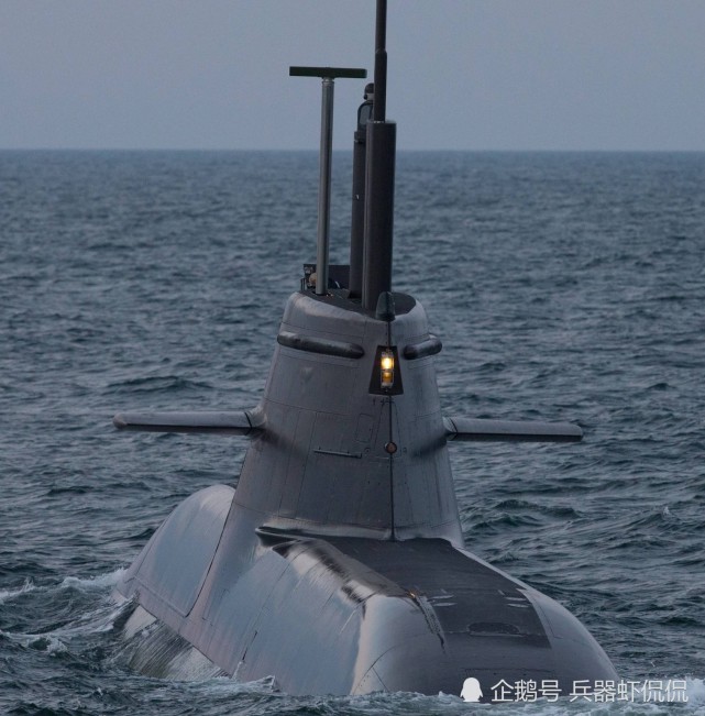 除了德国的214级潜艇外,像法国的"鲉鱼级",日本的"苍龙级"以及俄罗斯