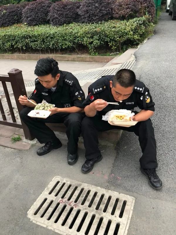 号外!扒一扒警察吃饭的"高级场所"