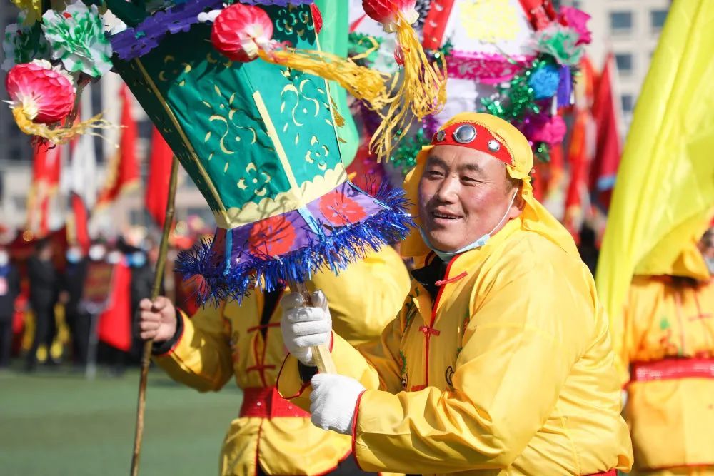 央媒看定西镜观中国花样元宵节盼岁岁团圆渭源县的社火抢镜了