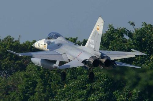 台湾自研战机的巅峰之作idf经国轻型战斗机