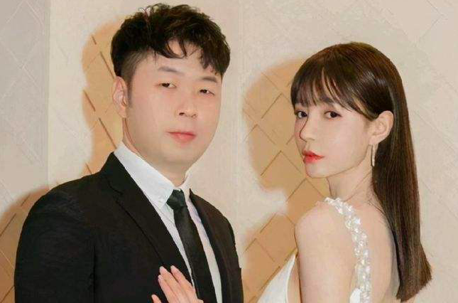 恭喜杜海涛沈梦辰晒结婚证官宣结婚