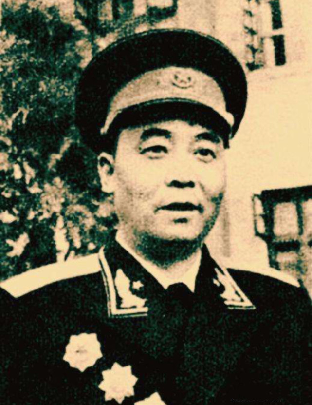 丁荣昌(1912年—1996年,江西于都人.