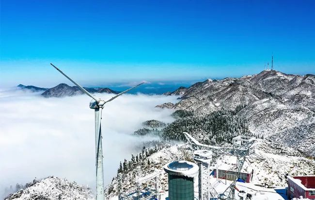 怀化雪峰山冰雪世界如梦似幻