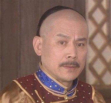 然而,随着"德因泽告密事件"的发生,代善的"太子"之位受到了巨大冲击.