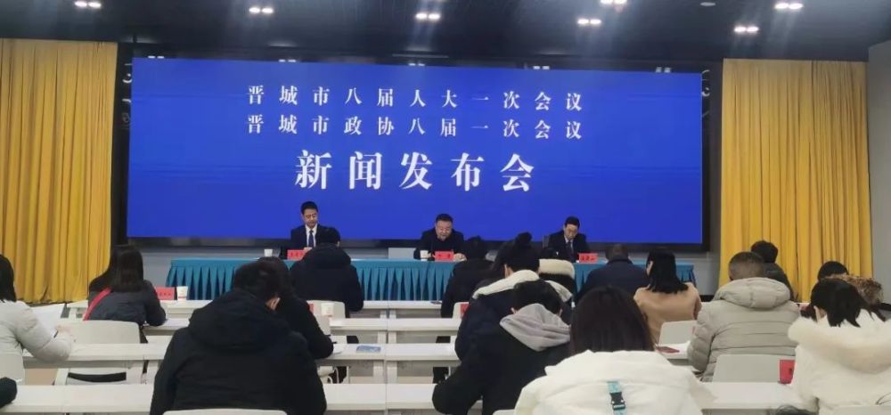 市委宣传部副部长,市委新闻中心主任,市政府新闻办主任李建亮主持发布