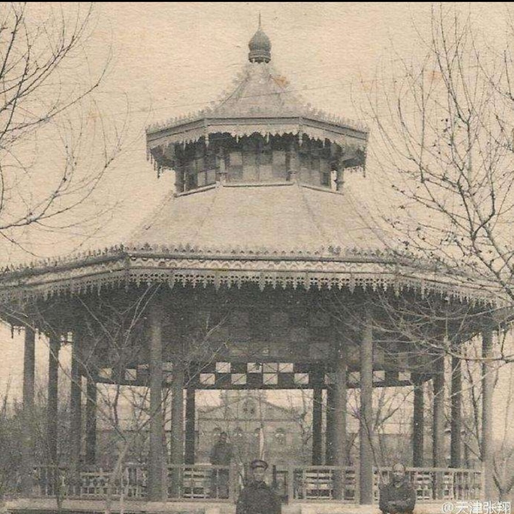 冈纬路教堂位于天津市河北区望海楼街道岗纬路,建于1917年,为中山路