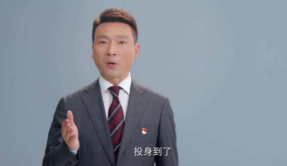 央视主持人康辉被重用主持冬奥会闭幕式出圈业务能力被认可