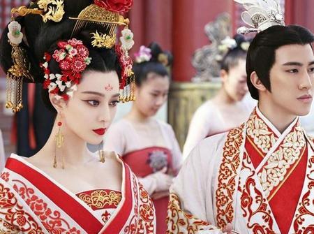 武则天跟着李世民12年为何一直不生孩子她的名号中有答案