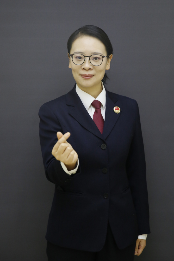 喜报汉阳区检察院干警余汛芳获评2021年度武汉市女职工建功立业标兵