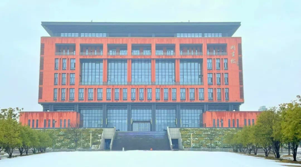 (常州工学院)据了解,常州工学院前身创建于1978年,常州工学院辽河路