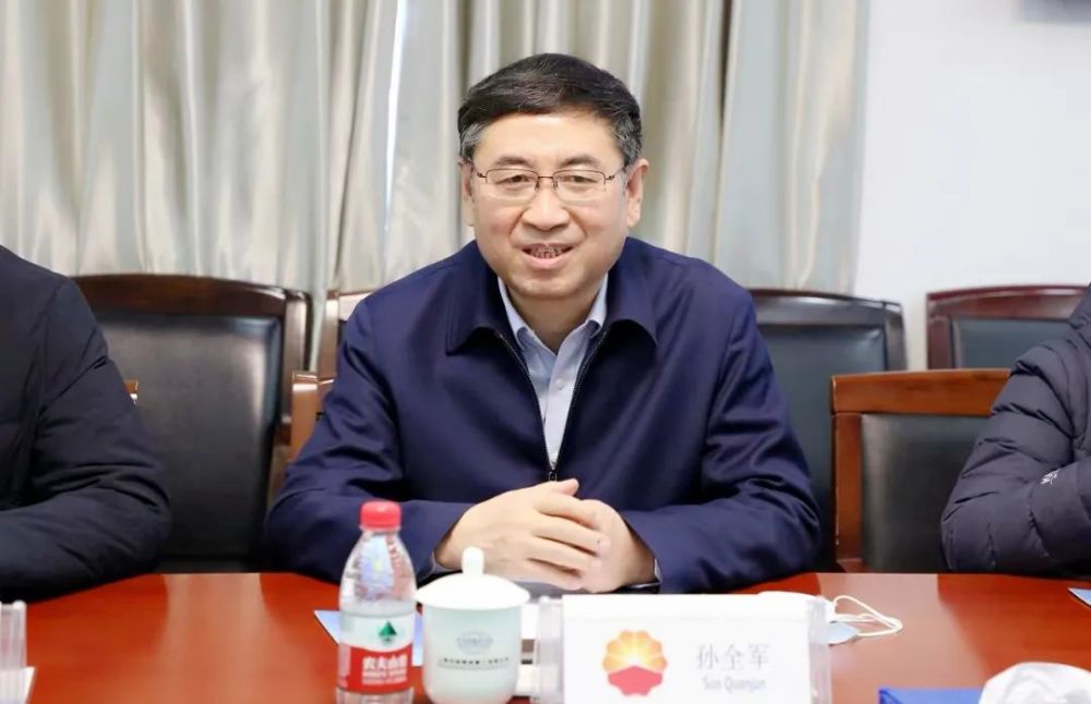 孙全军走访合作伙伴同期现场调研塞浦路斯lng终端项目fsru装置