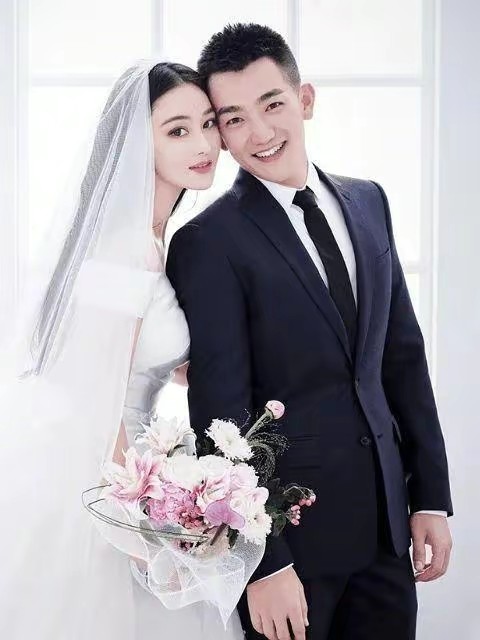 张馨予丈夫何捷:根正苗红,未想过娶女明星,我在