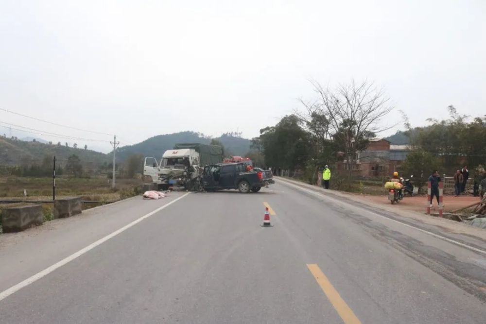 信都20220216道路交通事故初步调查情况通报