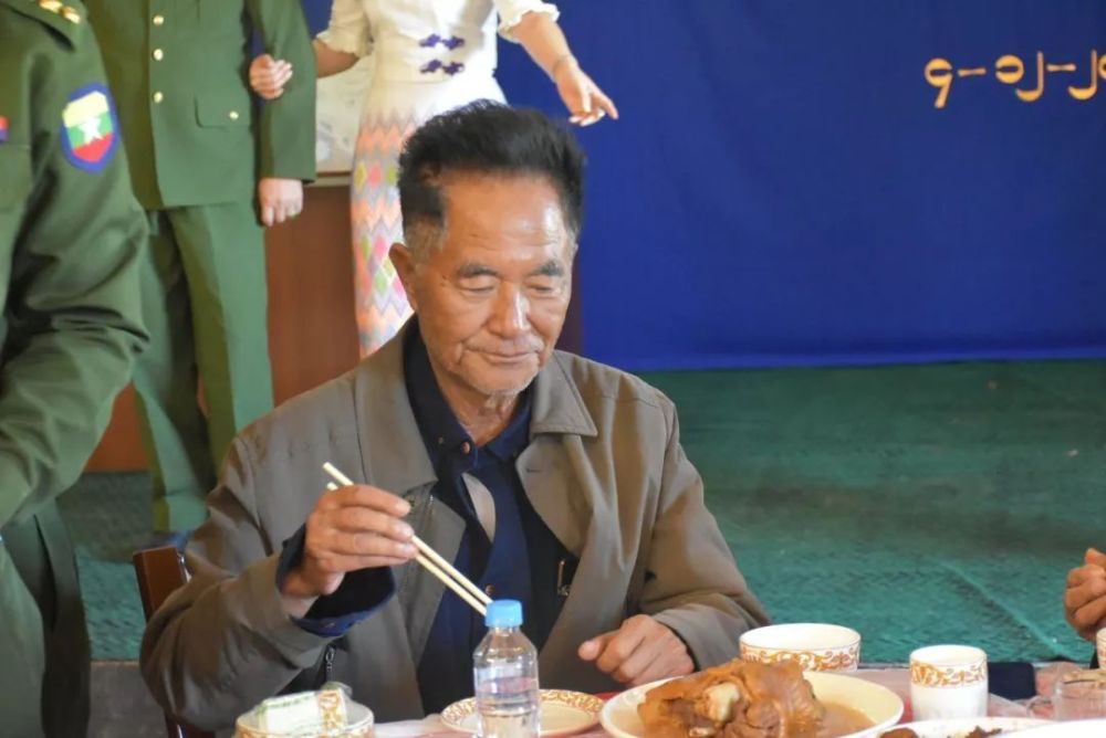 网红李赛高只是幌子!详解幕后美女老板和四大家族的杀猪盘_腾讯新闻