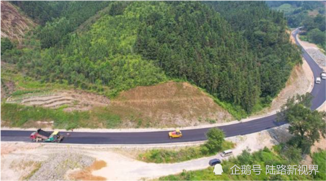省道s208线柳州市境内路段正改扩建为二级公路"靓仔君"注意到,在"加快