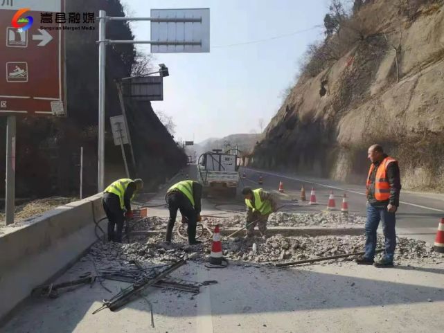 车辆绕行路线:栾川-嵩县方向:从洛栾高速旧县站沿s96洛栾高速行至嵩县