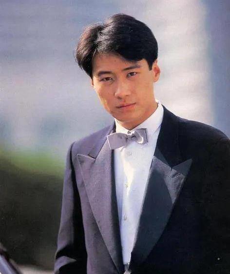 她是黎明女儿获千万游艇当玩具颜值不输爸爸可继承亿万家产