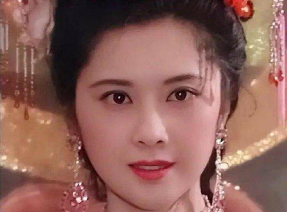 网红古装模仿女儿国国王网友太美了让你模仿没让你超越