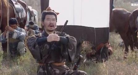 恰纔同伴杜远下山巡哨,误将两夫人劫掠上山.