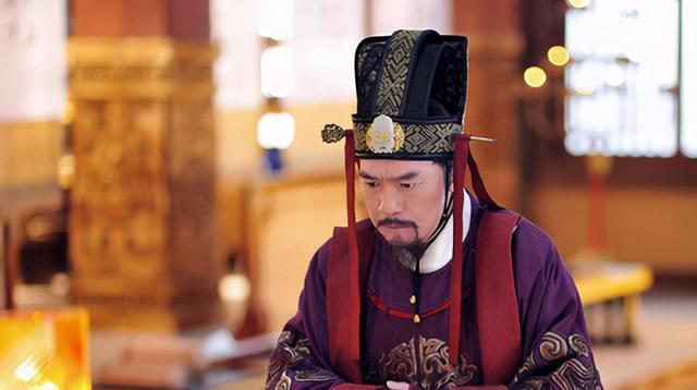 强烈要求下,李世民最终选择了妥协,将储君之位留给了嫡三子,晋王李治