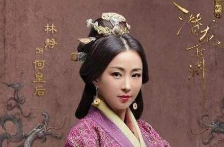 汉献帝之前是汉少帝刘辩,他是汉灵帝和何皇后所生的长子,是正宗的嫡