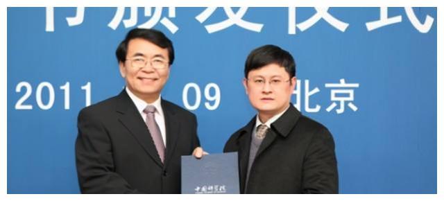 舒红兵院士卸任武汉大学副校长55岁的他科研与爱情双丰收