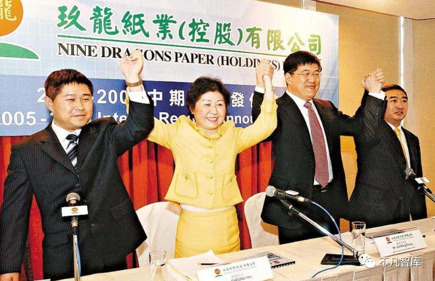 北京4大女富豪个个身价不菲低调的她在北京坐拥一条街