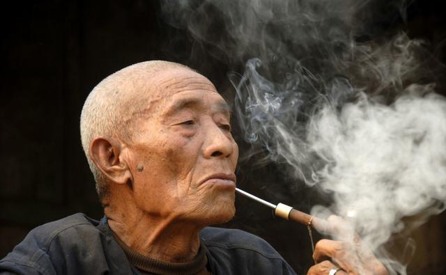 7种香烟被列入黑名单你是否还在吸呢