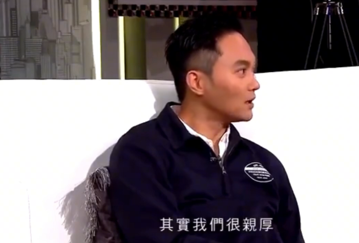 72岁曹查理越老越面善张智霖一直和舅舅的关系都十分亲厚