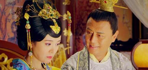 在封建社会的皇宫之中,也是如此,嫔妃们的儿子,不过就多了皇后这位