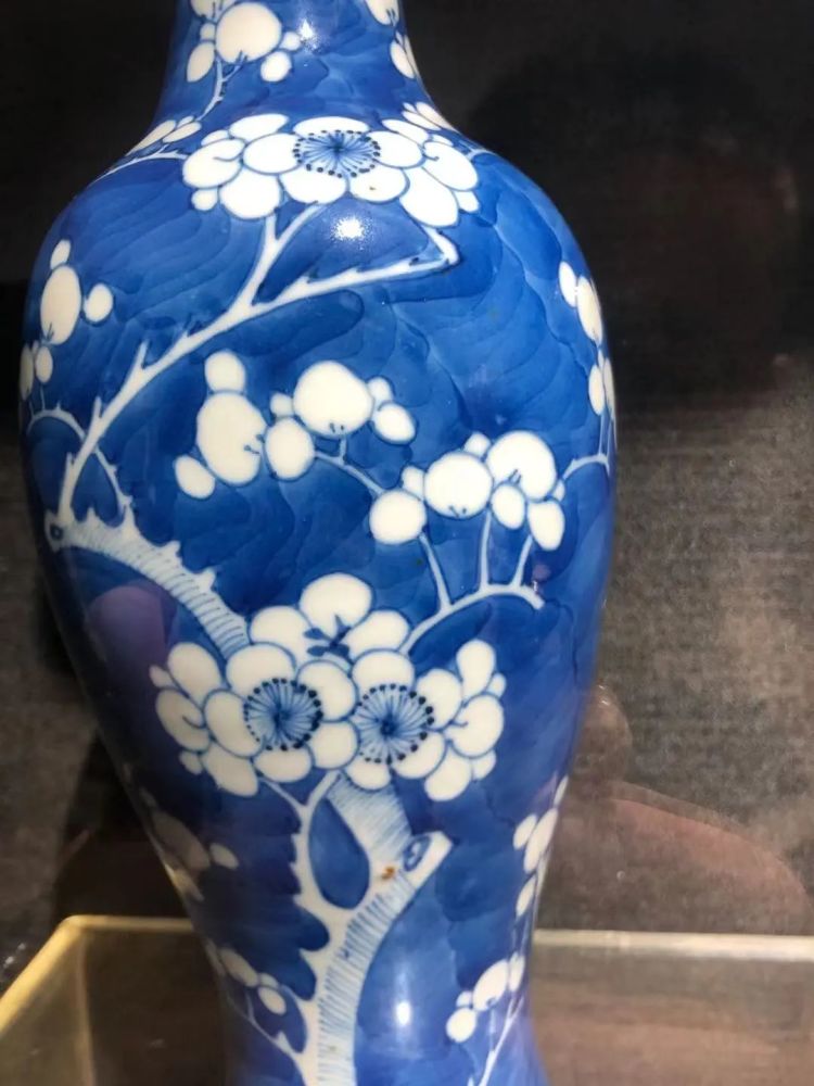 瓷器鉴定青花冰梅瓶