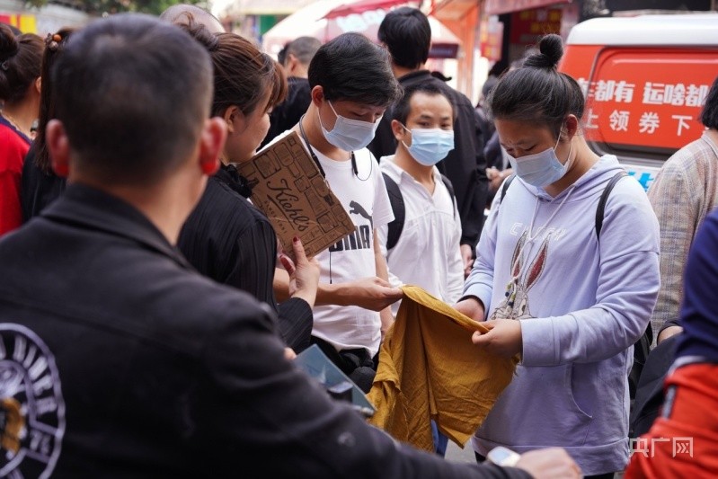 广州制衣招聘_广州制衣厂招工,这些工种,有你会的吗(2)