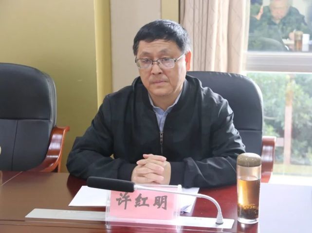 党组书记检察长孙静,副检察长许红明及第三检察部全体干警参加座谈