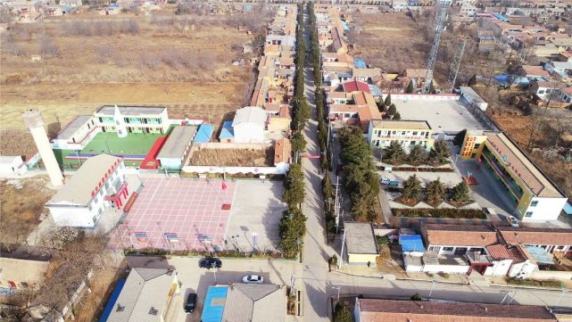 旬邑县底庙镇:持续整治环境卫生 扮靓美丽幸福家园